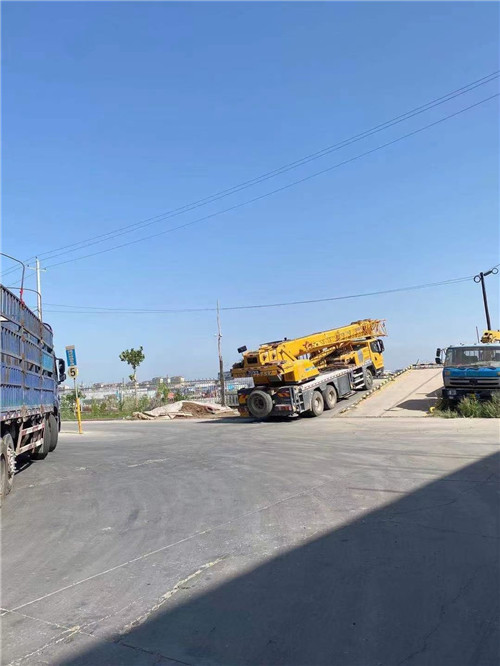 武川县25吨吊车的租赁价格大概是多少？