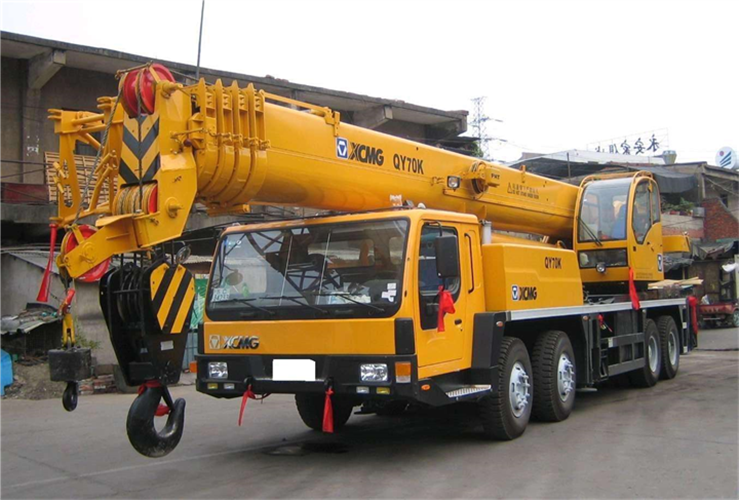 武川县吊车出租选择重点