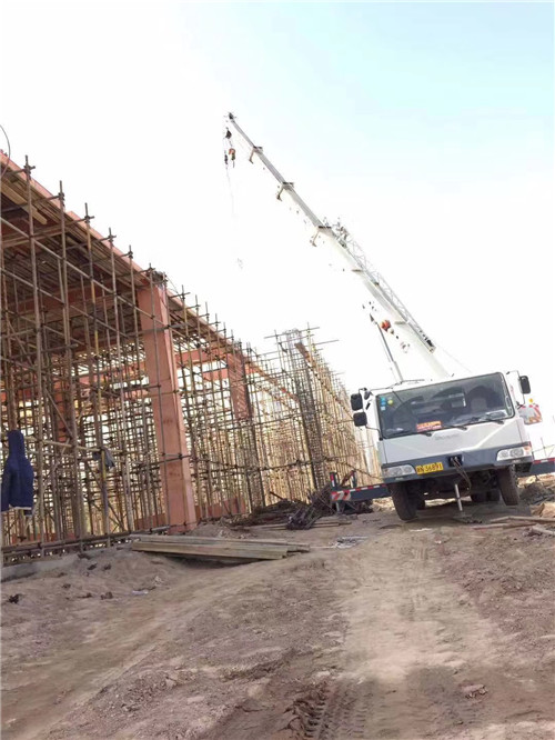 武川县吊车作业的安全注意事项有哪些？